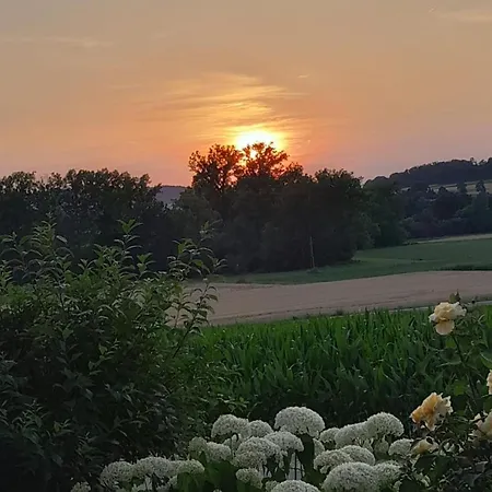 Casa Sol-rural Near Linz Apartment